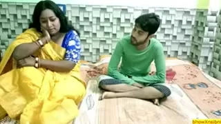 Dhaka temptress fucks near cuckold