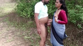 Varhadi sucks in the wood